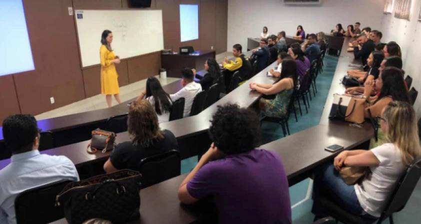 Faculdade Sapiens oferece o curso de Direito em período noturno