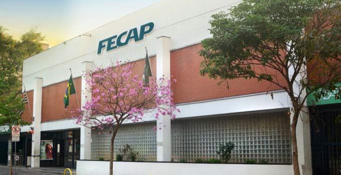 Bolsa social da FECAP dá oportunidade de estudo a alunos de baixa renda